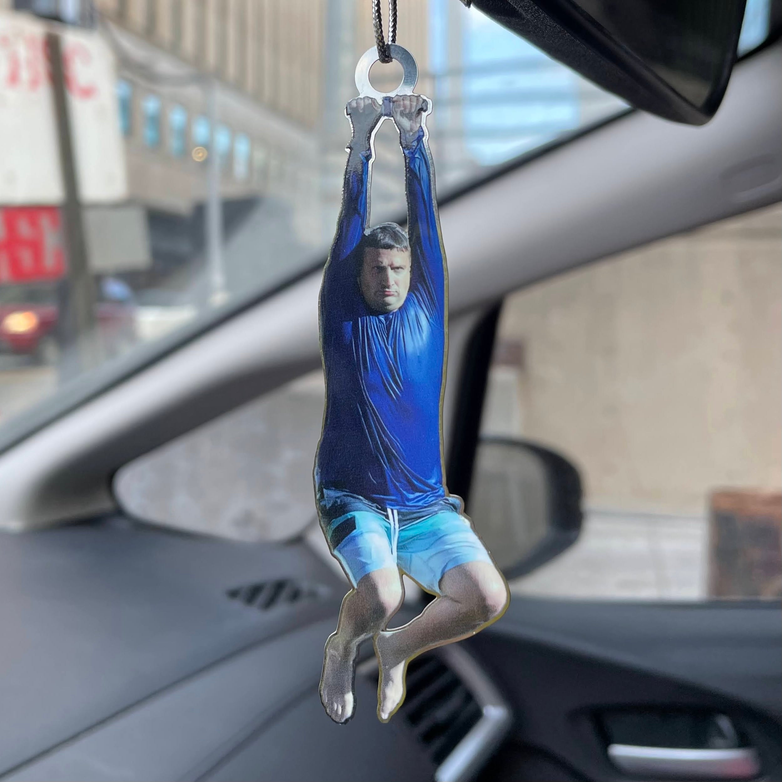 Zipline Ronnie Metal Hanger – The Driving Crooner